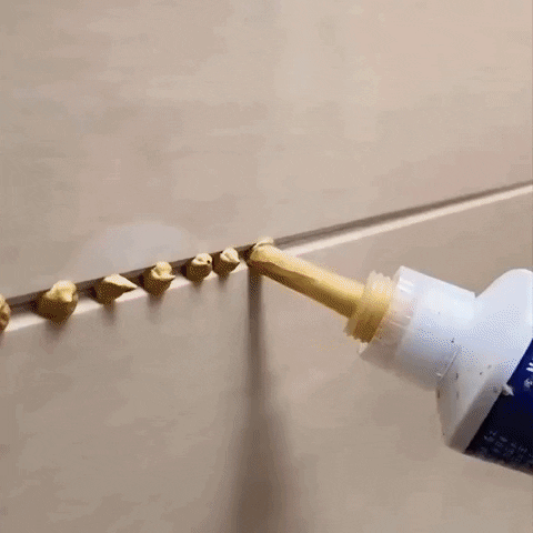 Last Day Sale 3-in-1 Caulk Remover™ – The #1 Silicone Caulking Tool