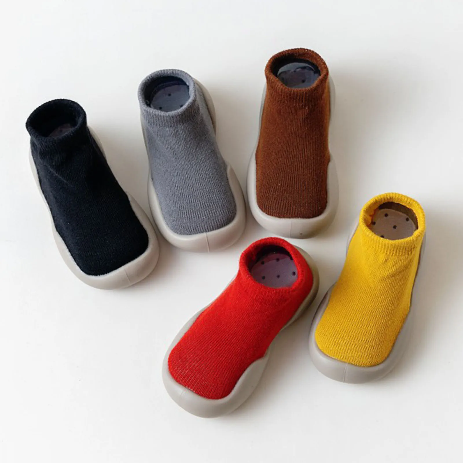 Snugglesteps™ – Ergonomic Kid’s Barefoot Sock Shoes