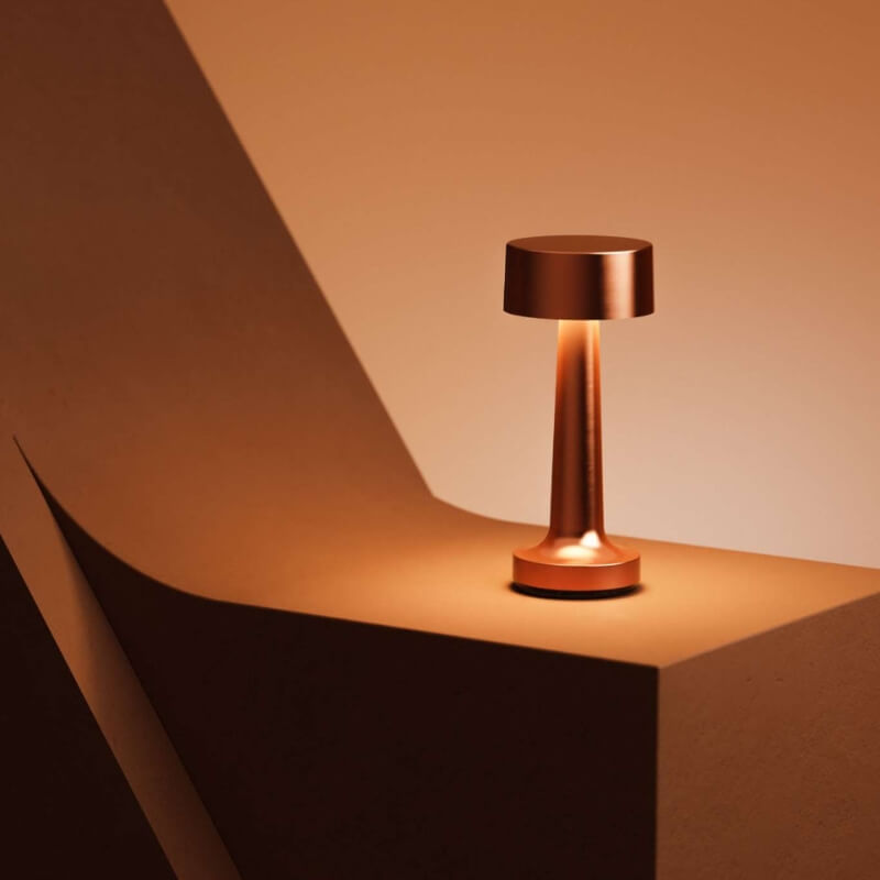 Retro-led Metal Cordless Table-lamp