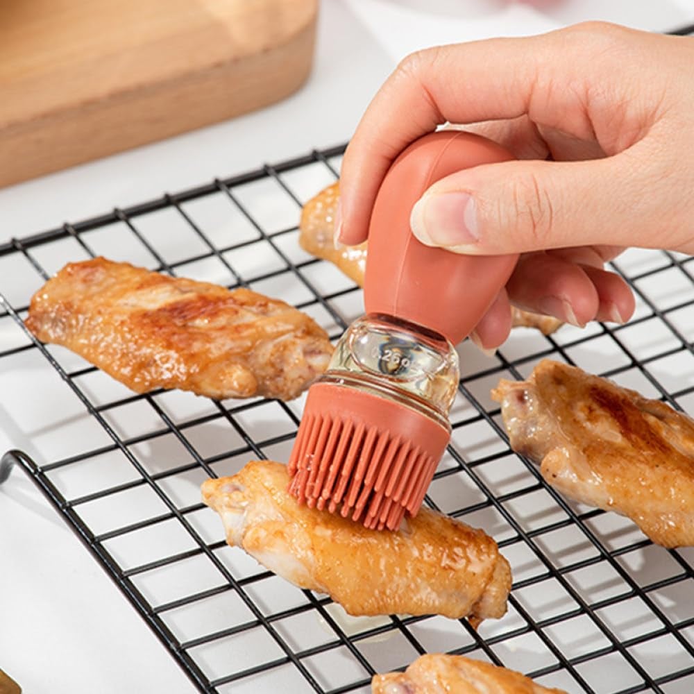 Brush Cover Integrated Kitchen Silicone Brush Oil Bottle
