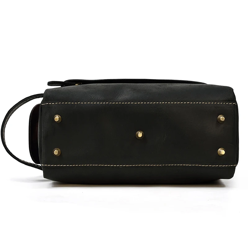 Large Toiletry Bag Made Of Premium Leather