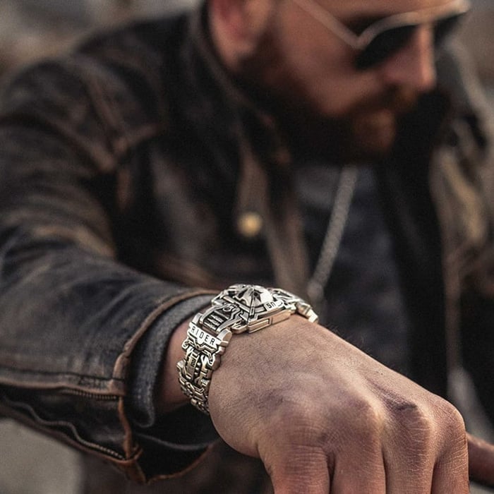 Armed Forces Destiny Stuggle Skull Interlock Silver Bracelet