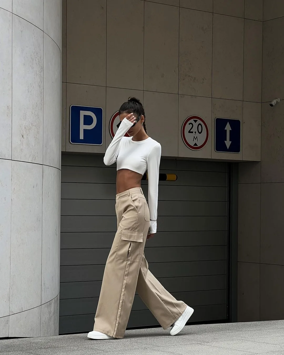 Mid Rise Button Zipper Multiple Pockets Cargo Wide Leg Casual Pants