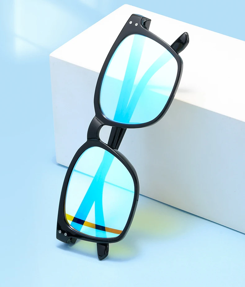 Chromovue Color Blind Glasses: Fashion Meets Functional Vision Enhancement