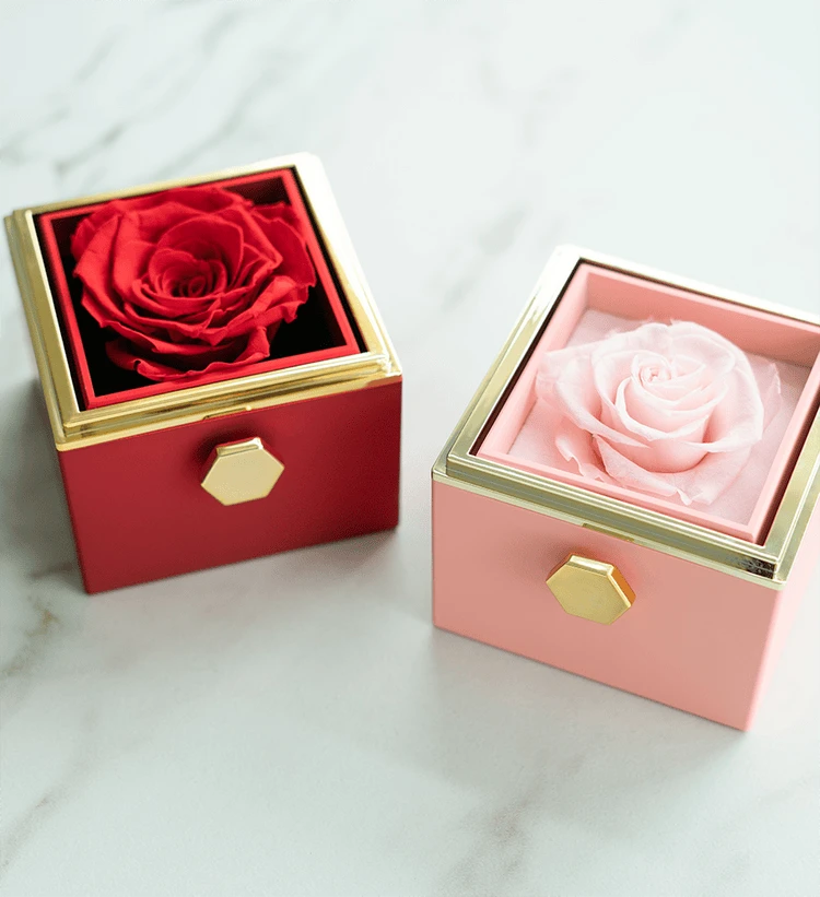Eternal Rose Box - W/ Engraved Necklace
