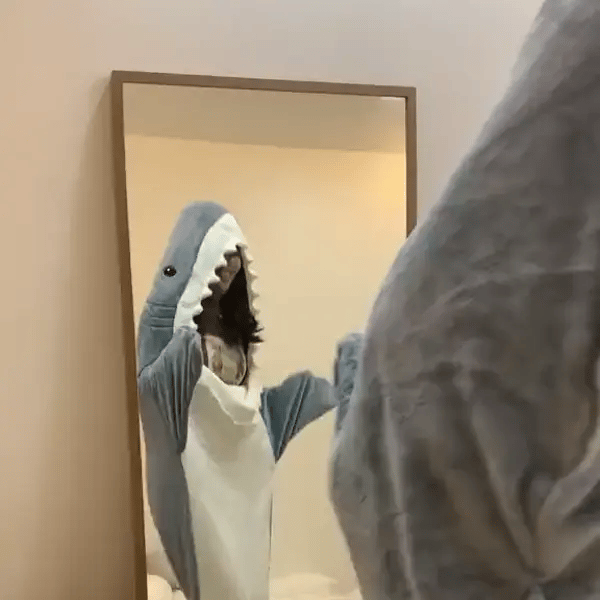 Cozyjaws® Shark Blanket