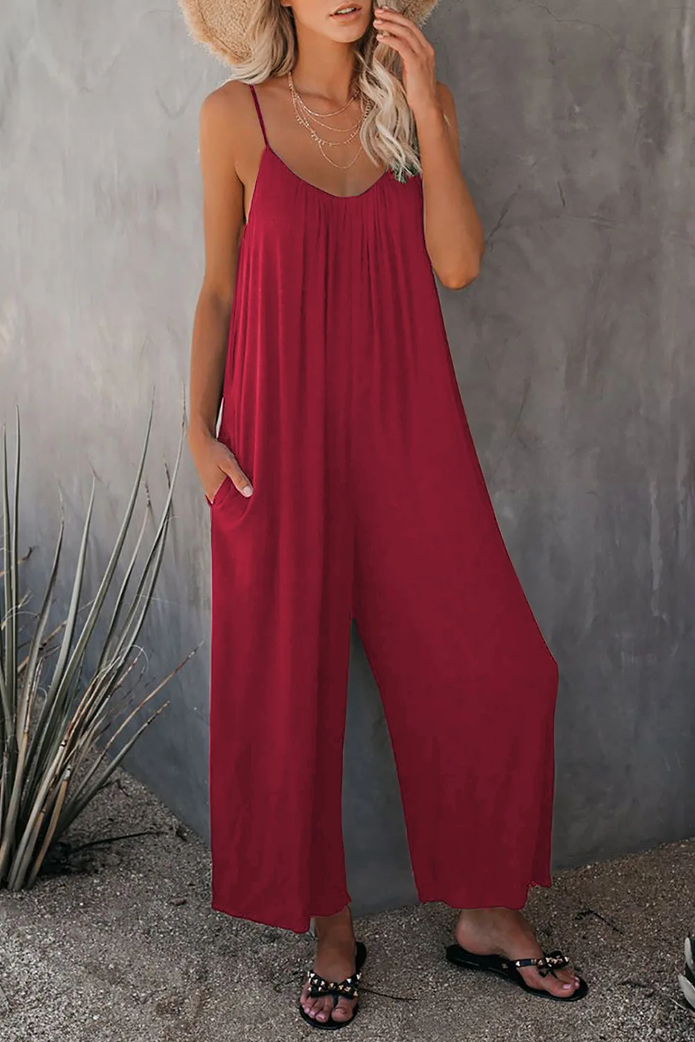 Womens Sleeveless Jumpsuit - V-neck, Pockets, Casual Knit - Moda Me