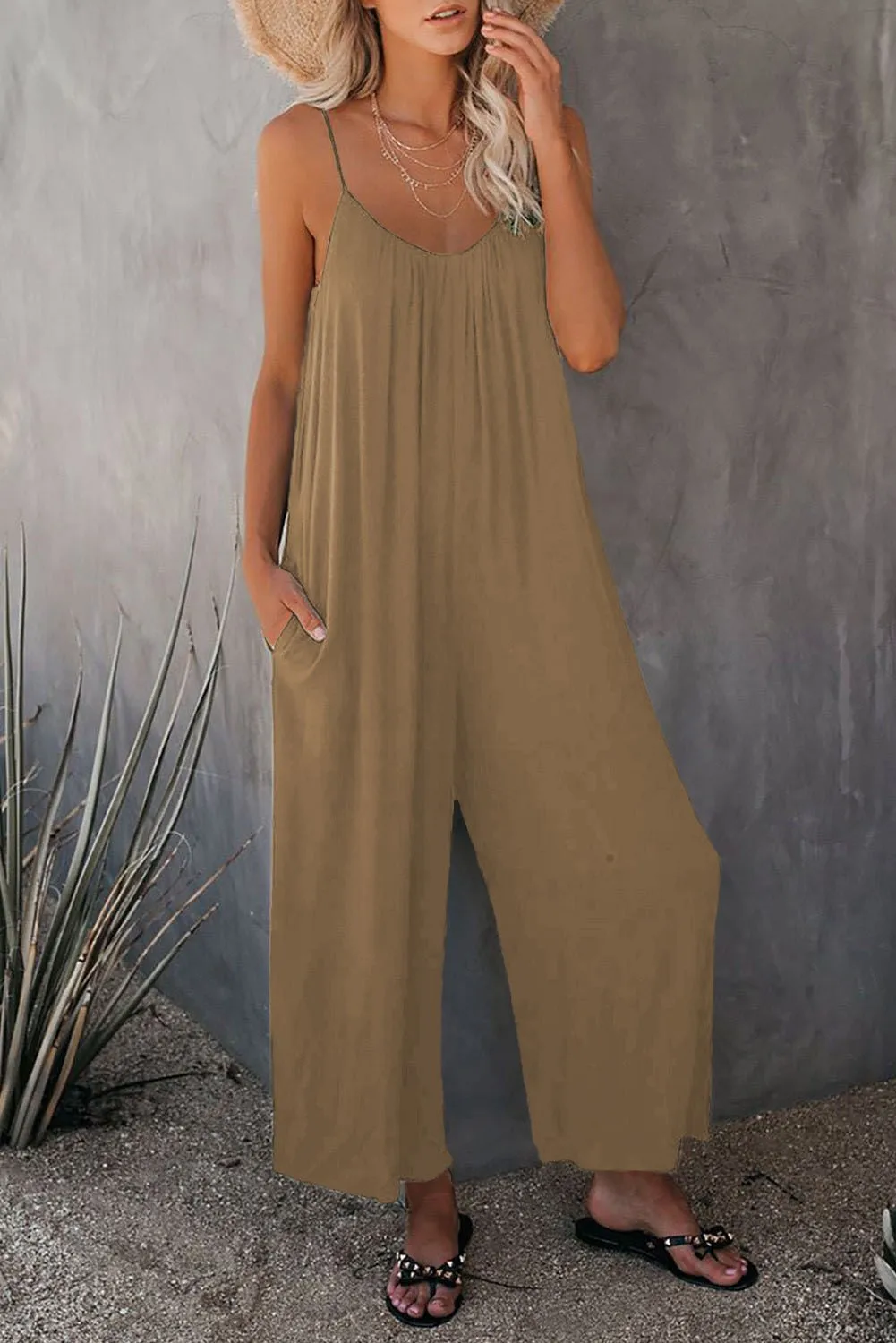 Womens Sleeveless Jumpsuit - V-neck, Pockets, Casual Knit - Moda Me